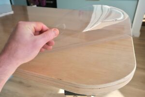 Tablero contrachapado en el sector de la decoración