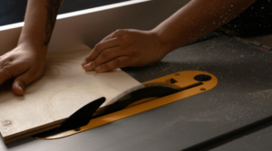 poplar-plywood-painting-laminating